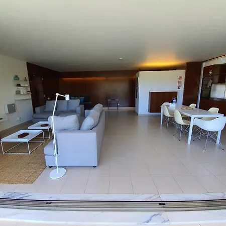 Ambassador Salgados Apartment