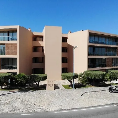 Ambassador Salgados Apartman