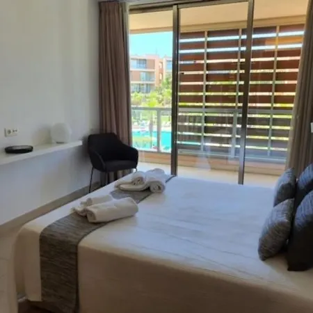 Ambassador Salgados Apartment *